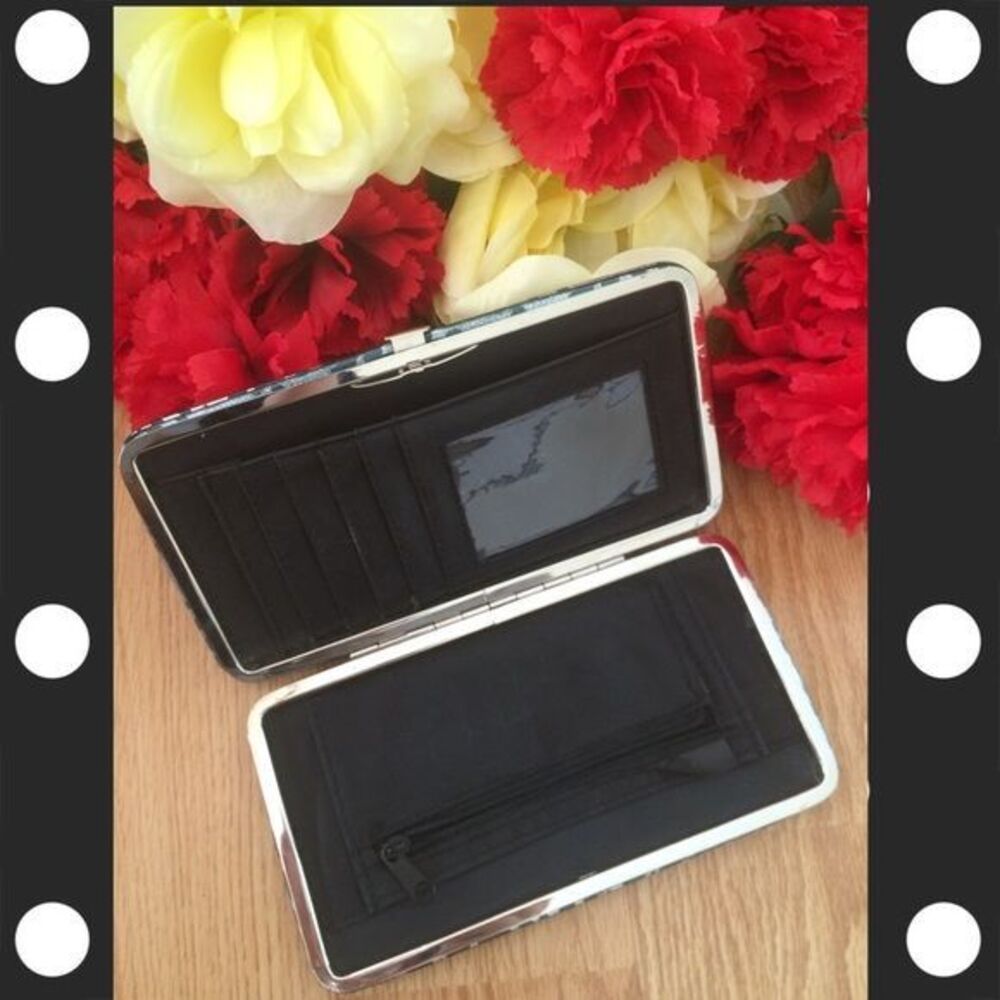 Animal Print Silver Black Metallic Clasp Clutch Wallet - Picture 3 of 4